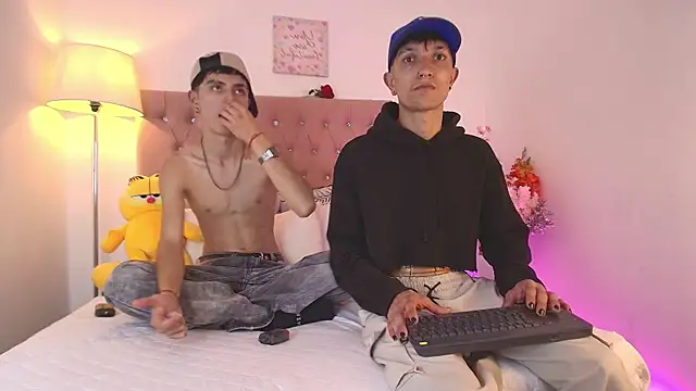 MaikyCooper online show from February 2025 11:15:02 PM