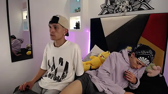 MaikyCooper online show from February 2025 08:31:02 AM