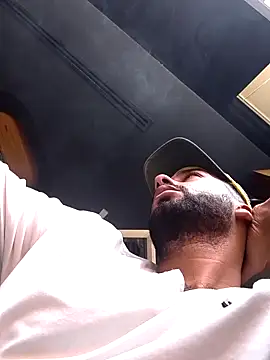 OutsizedPistol online show from October 2025 08:36:02 AM