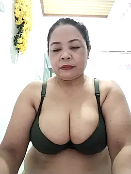 Snapshot of Baby-bigtits2024 chatting on September 2025 01:46:02 PM Baby-bigtits2024 online show from September 2025 01:46:02 PM