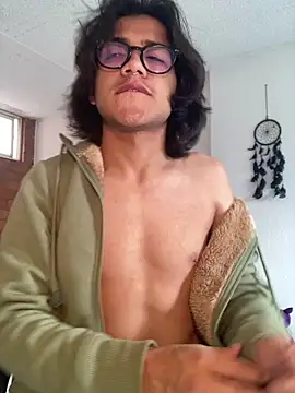 Snapshot of shadowsofgarden chatting on March 2025 02:21:02 PM shadowsofgarden online show from March 2025 02:21:02 PM