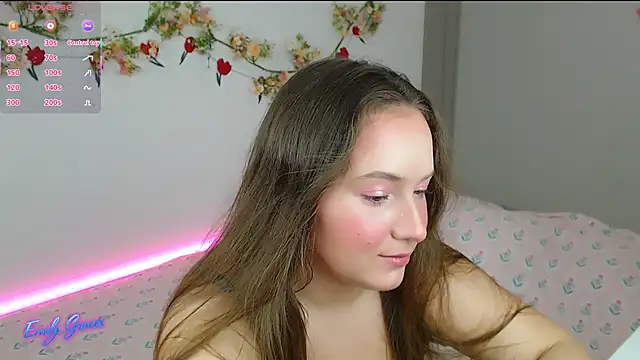 Snapshot of EmilyxxGraces chatting on May 2026 10:06:01 PM EmilyxxGraces online show from May 2026 10:06:01 PM