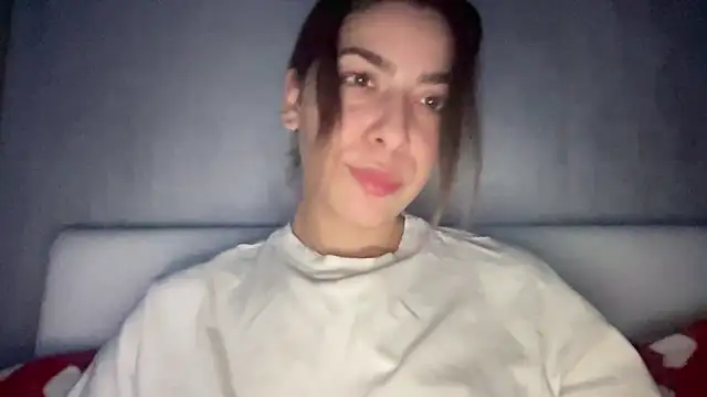 sarrah rossy online show from December 2025 10:38:02 PM