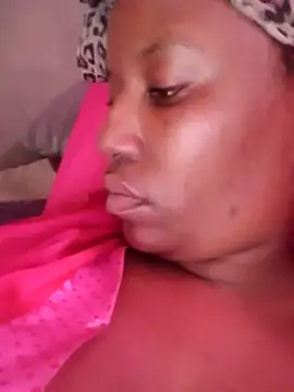 Snapshot of Coco_Nile chatting on February 2025 04:38:02 AM Coco Nile online show from February 2025 04:38:02 AM
