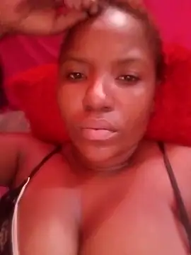 Snapshot of Coco_Nile chatting on February 2025 02:58:02 PM Coco Nile online show from February 2025 02:58:02 PM