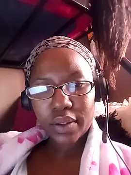 Snapshot of Coco_Nile chatting on September 2025 10:41:01 AM Coco Nile online show from September 2025 10:41:01 AM