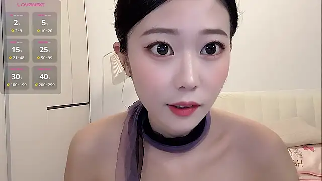 yunyun121 online show from September 2025 02:32:01 PM