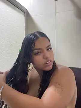 Snapshot of Anitta_bell chatting on April 2026 03:04:02 AM Anitta bell online show from April 2026 03:04:02 AM