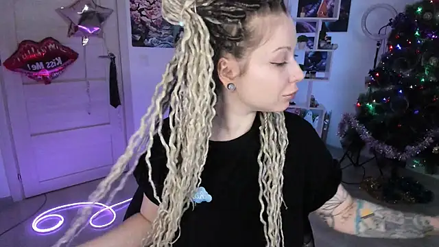 HoneySallyMoore online show from January 2026 02:58:02 AM