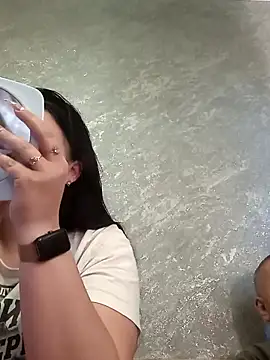 Greta Tamar online show from December 2025 05:49:02 AM