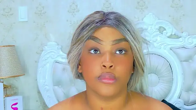 TianahGlow online show from February 2026 08:25:01 PM