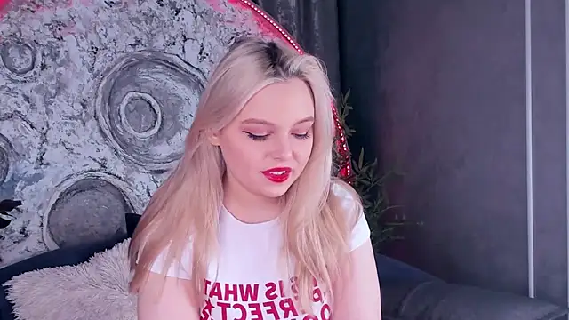 CLAIRE VOGT online show from March 2025 06:00:02 AM