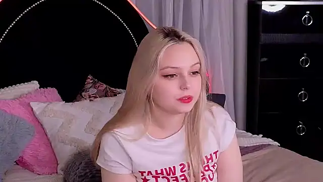 CLAIRE VOGT online show from March 2025 04:53:01 PM