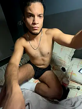 Brunohornyxh online show from November 2025 06:51:01 PM