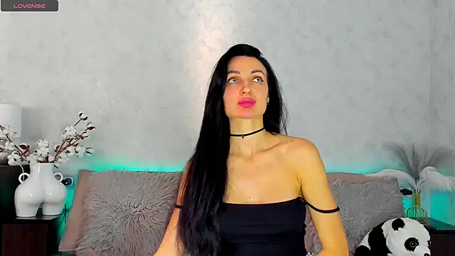 Tina Mart online show from November 2025 11:53:02 AM