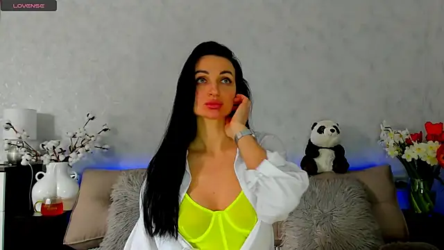 Snapshot of Tina_Mart chatting on May 2026 11:59:02 AM Tina Mart online show from May 2026 11:59:02 AM
