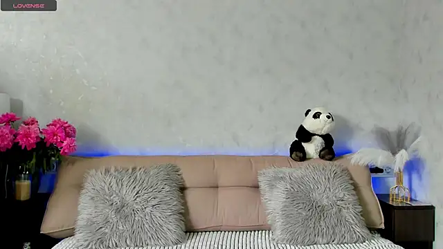 Snapshot of Tina_Mart chatting on May 2026 08:33:02 AM Tina Mart online show from May 2026 08:33:02 AM