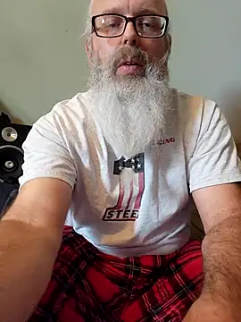 Snapshot of HardSteele97 chatting on April 2026 03:32:01 PM HardSteele97 online show from April 2026 03:32:01 PM