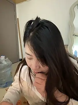 Snapshot of jinj-a chatting on March 2025 12:51:01 PM jinj-a online show from March 2025 12:51:01 PM