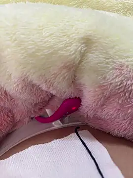 Snapshot of jinj-a chatting on March 2025 04:26:01 AM jinj-a online show from March 2025 04:26:01 AM