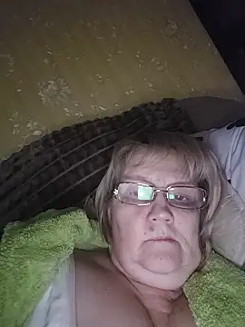 Violet5364 online show from April 2026 09:01:01 PM