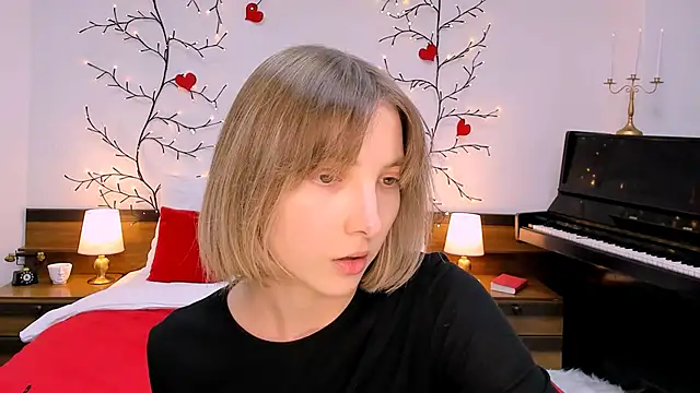 dej4vue online show from March 2025 04:45:01 PM