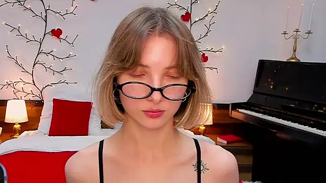 dej4vue online show from March 2025 11:45:02 PM