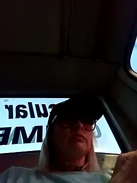 Snapshot of CandieGilson__ chatting on September 2025 10:48:02 AM CandieGilson online show from September 2025 10:48:02 AM