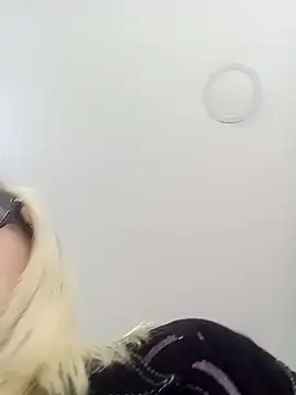 Snapshot of CandieGilson__ chatting on October 2025 11:53:02 AM CandieGilson online show from October 2025 11:53:02 AM