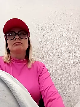 Snapshot of CandieGilson__ chatting on October 2025 11:42:02 AM CandieGilson online show from October 2025 11:42:02 AM