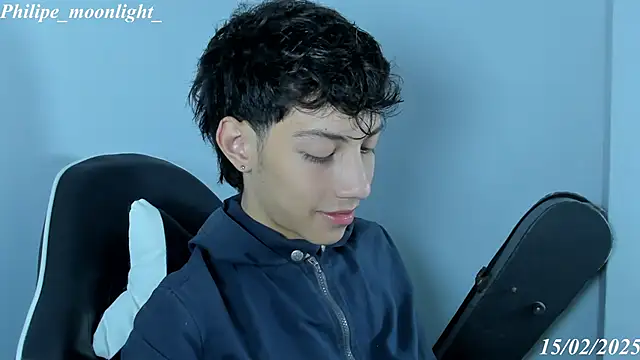 Snapshot of philipe_moonlight_ chatting on February 2025 08:44:01 AM philipe moonlight online show from February 2025 08:44:01 AM