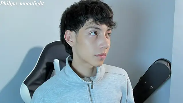 Snapshot of philipe_moonlight_ chatting on February 2025 07:45:01 AM philipe moonlight online show from February 2025 07:45:01 AM