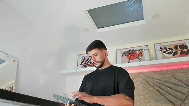 Snapshot of DickGriffith_ chatting on February 2025 08:03:01 PM DickGriffith online show from February 2025 08:03:01 PM