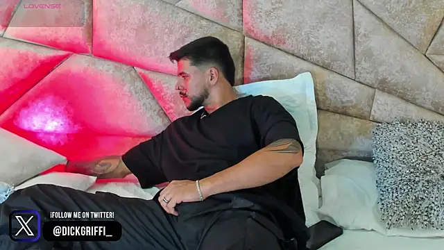 Snapshot of DickGriffith_ chatting on March 2025 01:39:02 PM DickGriffith online show from March 2025 01:39:02 PM