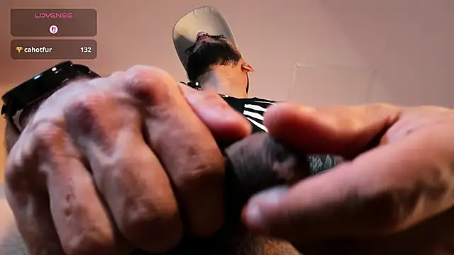 Snapshot of DickGriffith_ chatting on November 2025 11:44:01 AM DickGriffith online show from November 2025 11:44:01 AM