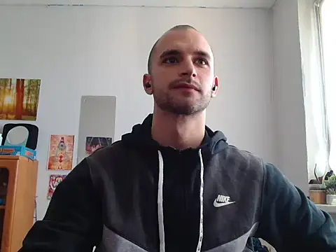 OskarBreno online show from April 2026 11:48:01 AM