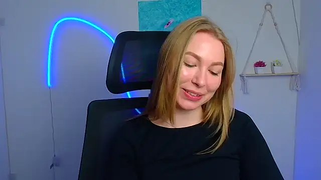 Dana flowers online show from April 2026 06:47:02 AM