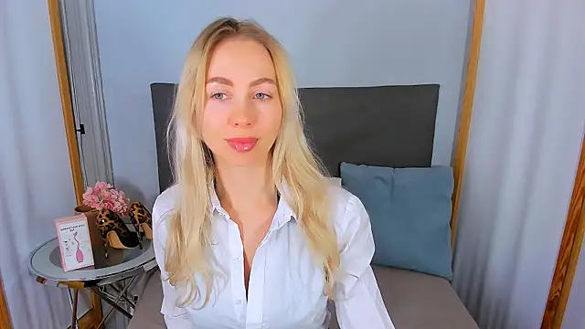 MargaritaRose online show from March 2026 06:30:01 AM