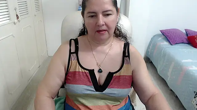 leonela 69 online show from April 2026 04:46:01 AM