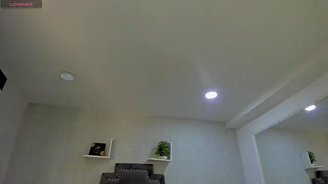 EmiliaRose  online show from January 2026 09:09:01 PM