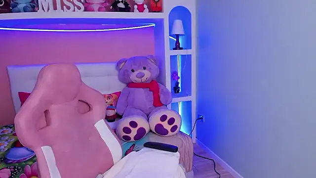 miss   megan online show from February 2026 02:12:02 AM