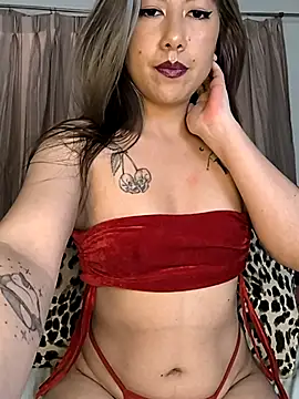 Snapshot of Tiff_Doll chatting on October 2025 04:59:02 PM Tiff Doll online show from October 2025 04:59:02 PM