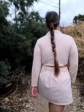 Snapshot of Mona_Plus chatting on September 2025 06:02:01 AM Mona Plus online show from September 2025 06:02:01 AM