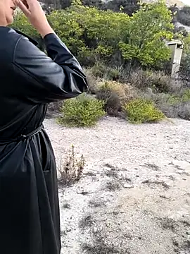 Snapshot of Mona_Plus chatting on October 2025 06:44:01 AM Mona Plus online show from October 2025 06:44:01 AM