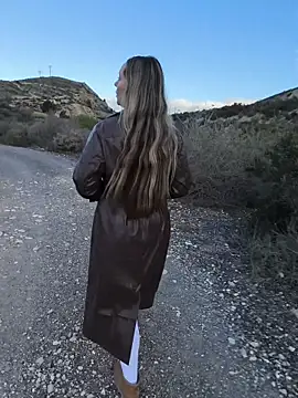 Snapshot of Mona_Plus chatting on November 2025 07:41:01 AM Mona Plus online show from November 2025 07:41:01 AM