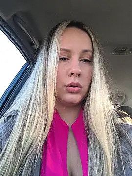 Snapshot of Mona_Plus chatting on November 2025 07:51:01 AM Mona Plus online show from November 2025 07:51:01 AM