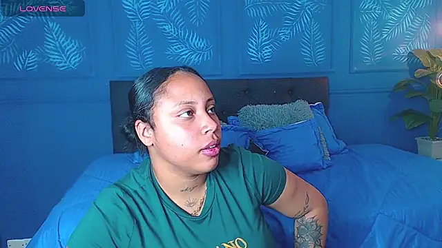 Snapshot of rebeka_kenye chatting on November 2025 09:51:02 PM rebeka kenye online show from November 2025 09:51:02 PM