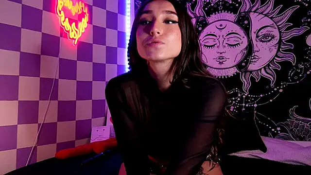 verosmit1 online show from March 2025 03:00:01 AM