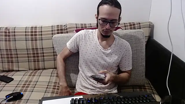 cholitohermoso online show from July 2026 04:32:02 PM