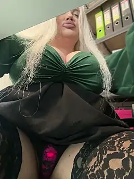 Eliaden online show from April 2026 04:29:01 AM